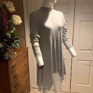 Cupio Heather Gray Tunic, Asymmetrical hemline